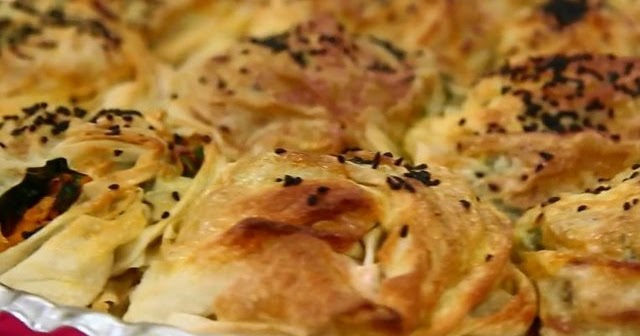 Ispanaklı Havuçlu Börek Tarifi NEFİS, PRATİK