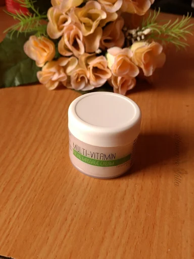 The Nature's Co Multi-Vitamin Facial Massage Cream Review The Nature's Co Multi-Vitamin Facial Massage Cream Review