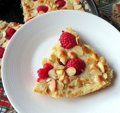 White Chocolate, Raspberry and Almond Pan Cookie