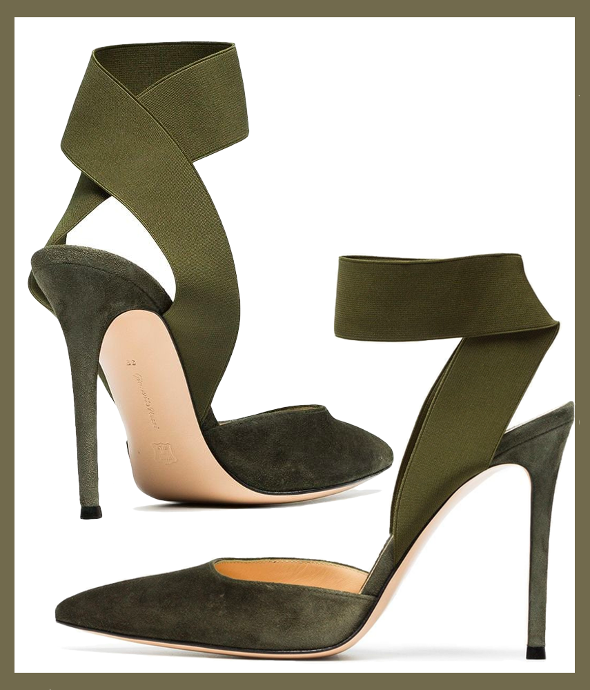 GIANVITO ROSSI Green Rhia 105 Suede Pumps