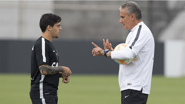 Zenon diz que Corinthians joga feio desde Tite