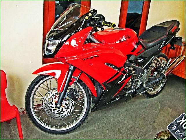 32+ Ide Top Modifikasi Ninja Rr Jari Jari Warna Merah