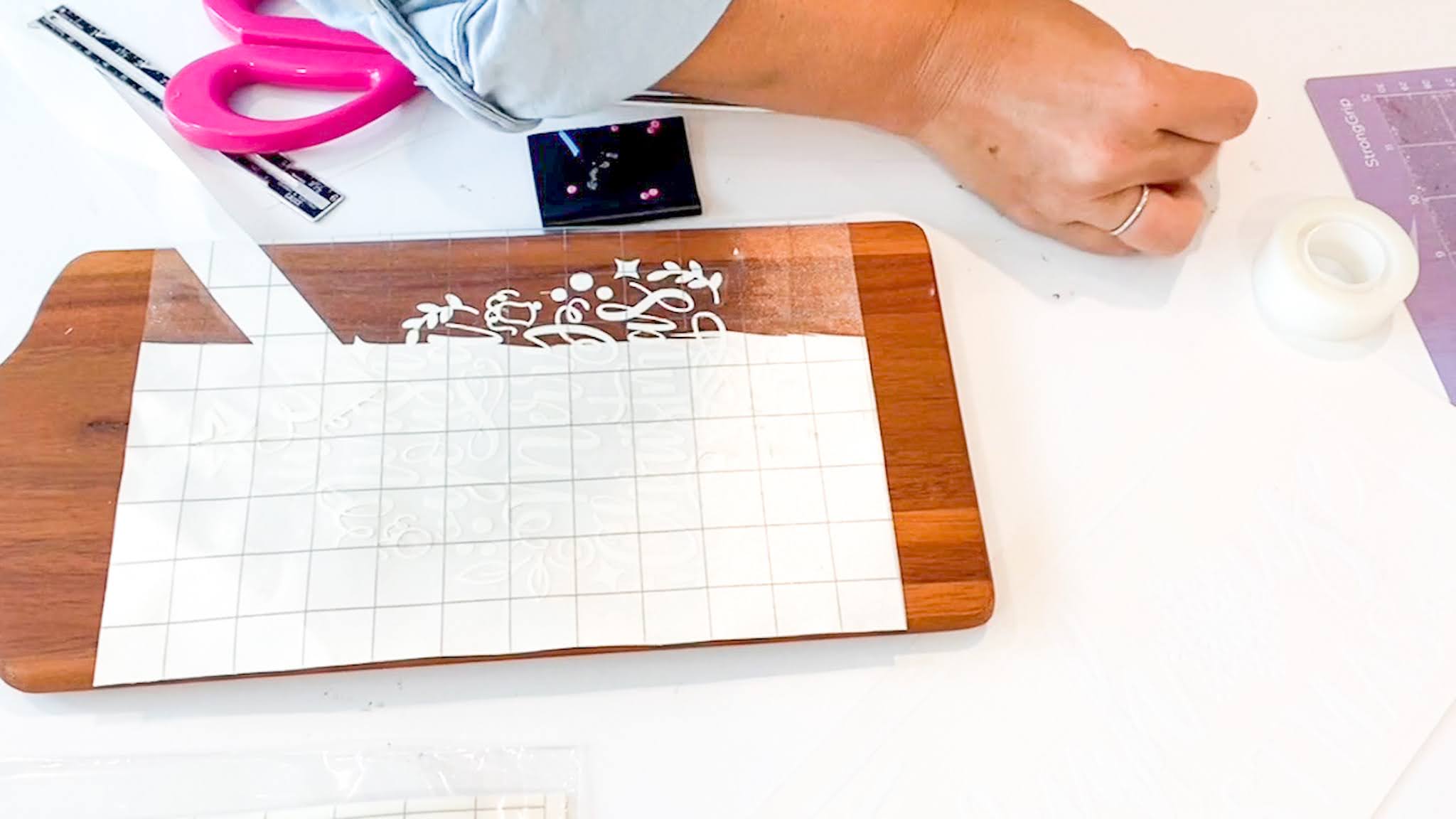 How to Put Vinyl on Wood Cutting Boards Silhouette School