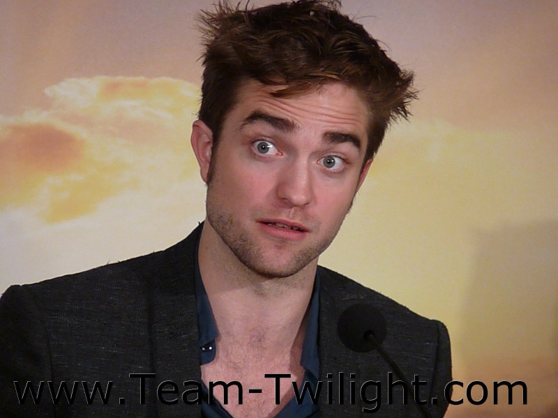 RobProfectiv **New FUNNY Pics** Robert Pattinson At BD Part 2 LA Press
