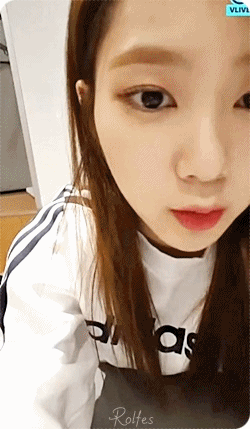 며칠 전 오마이걸 지호 V앱.gif | 인스티즈