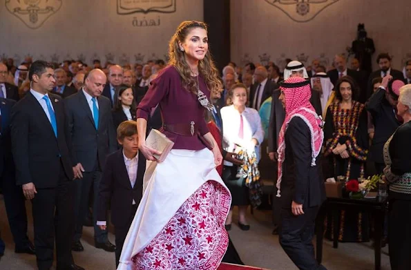 King Abdullah, Queen Rania, Crown Prince Al Hussein, Princess Salma, Prince Hashem attend a ceremony held in Amman for kingdom's 70th Independence Day. Queen Rania dress style, fashions, Valentino dress, Gant dress