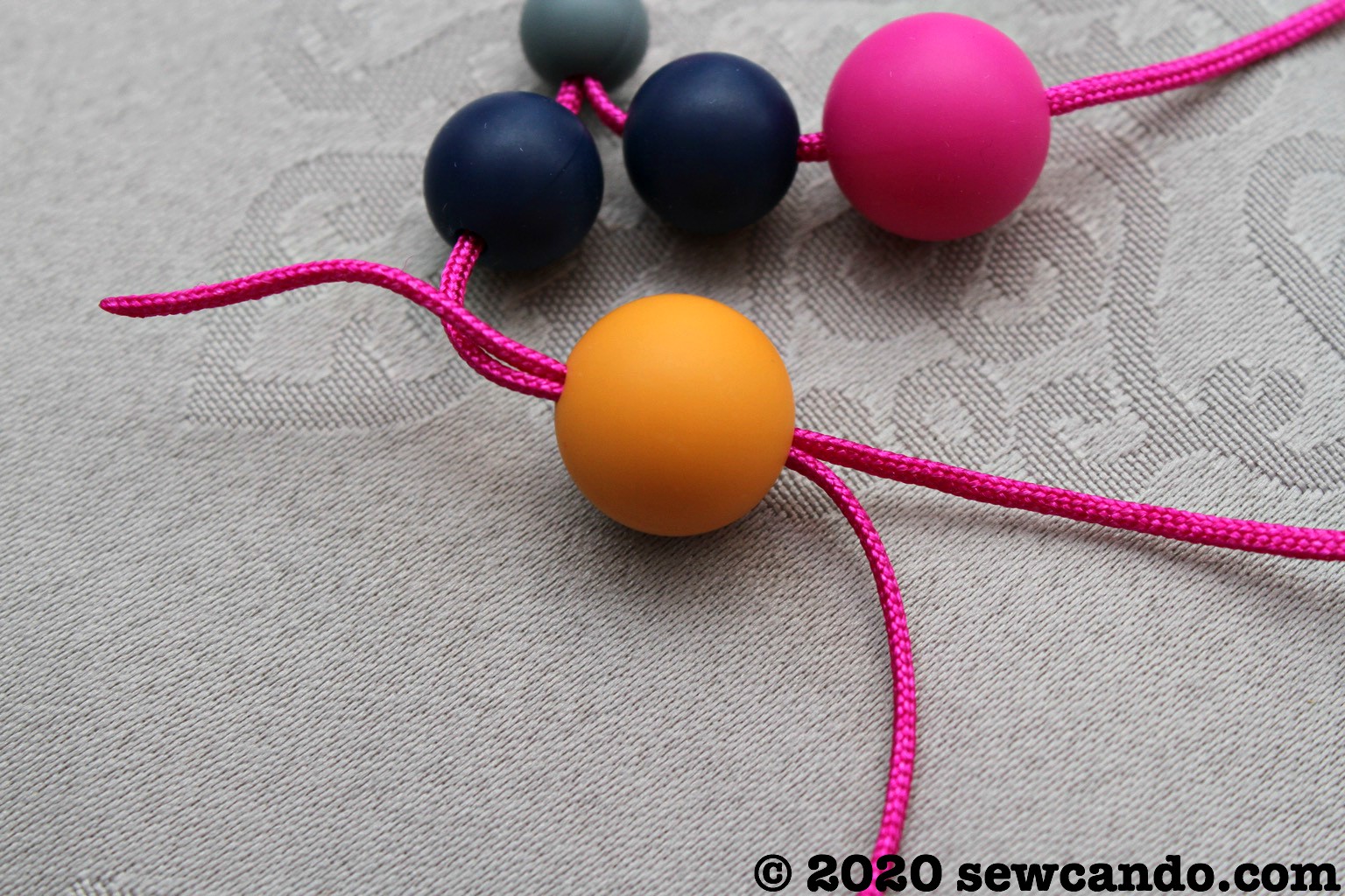 Sew Can Do Easy Baby Friendly Silicone Statement Necklace