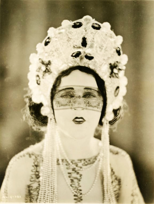 real life is elsewhere: gone but not forgotten - mae murray