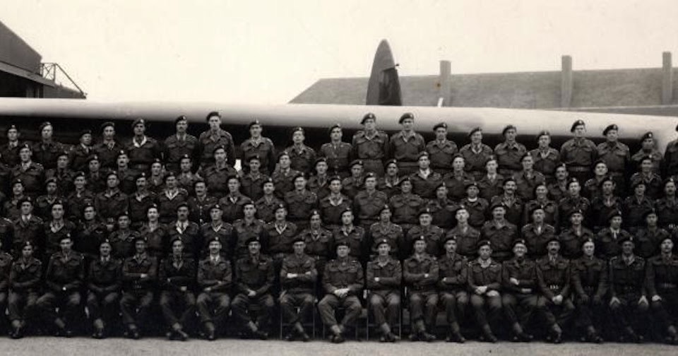 Arnhem Jim Officers of The Glider Pilot Regiment circa 1944