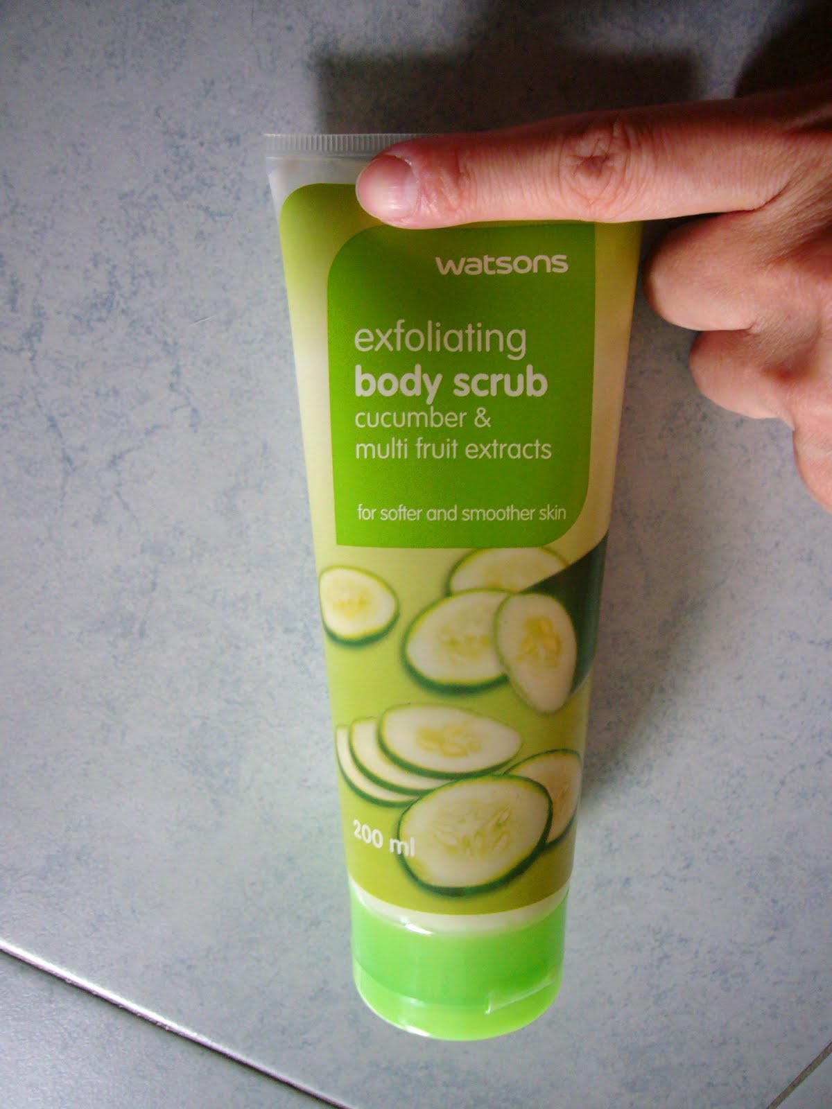 Sleepy Beauty Watsons Exfoliating Body Scrub Cucumber & Multi Fruit