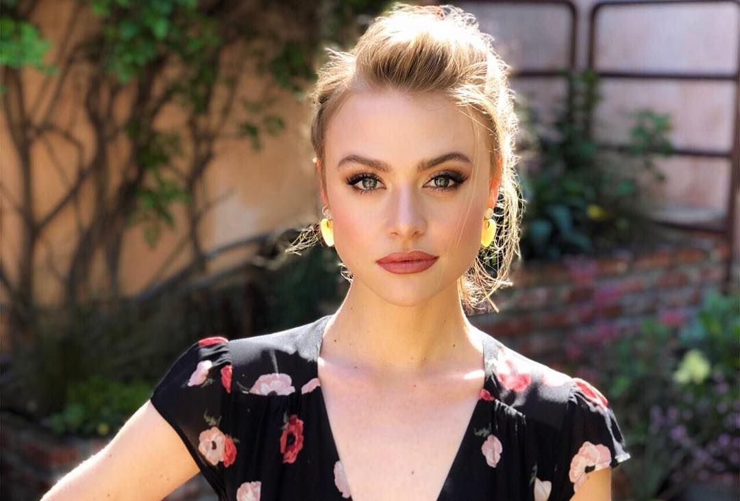 Erin Ashford Hot
