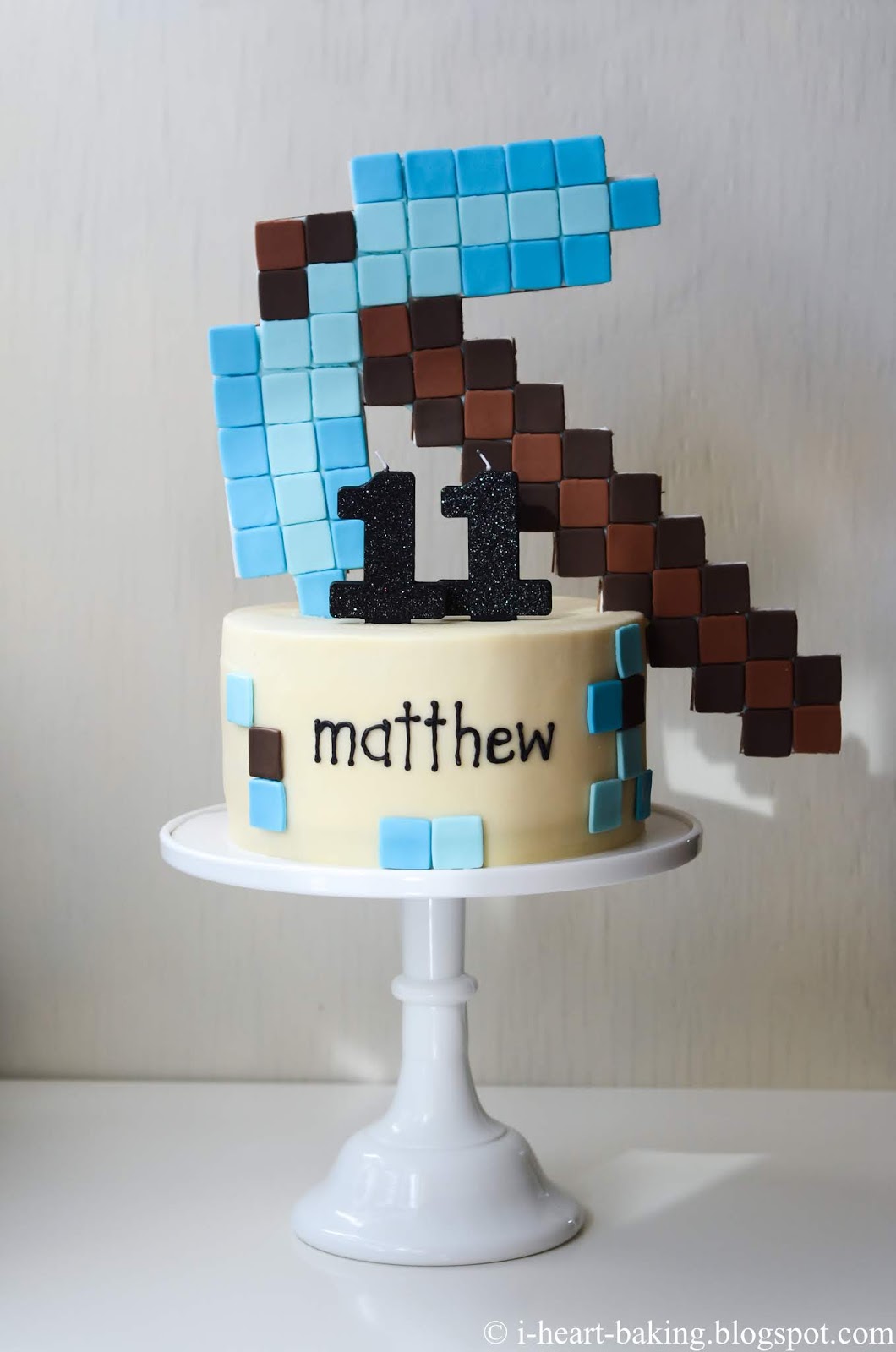 i heart baking!: minecraft diamond pickaxe birthday cake