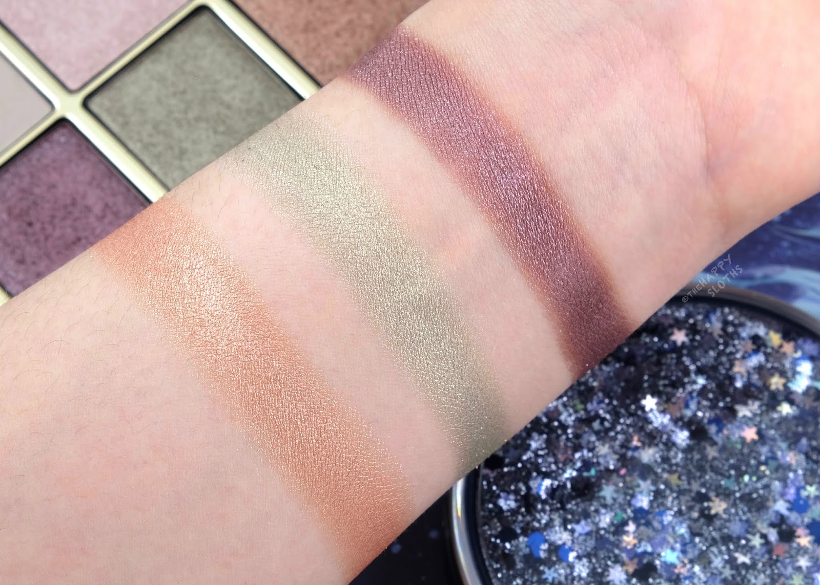 Lise Watier Holiday 2019 Stardust Collection | 9-Color Eyeshadow Palette Stardust: Review and Swatches