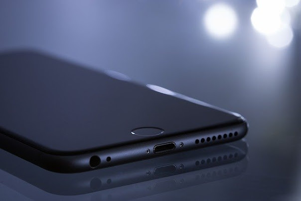 كيفية الحفاظ ورفع كفاءة بطارية الآيفون بدون برامج 2021 تقليل إستهلاك بطارية الايفون iOS 15