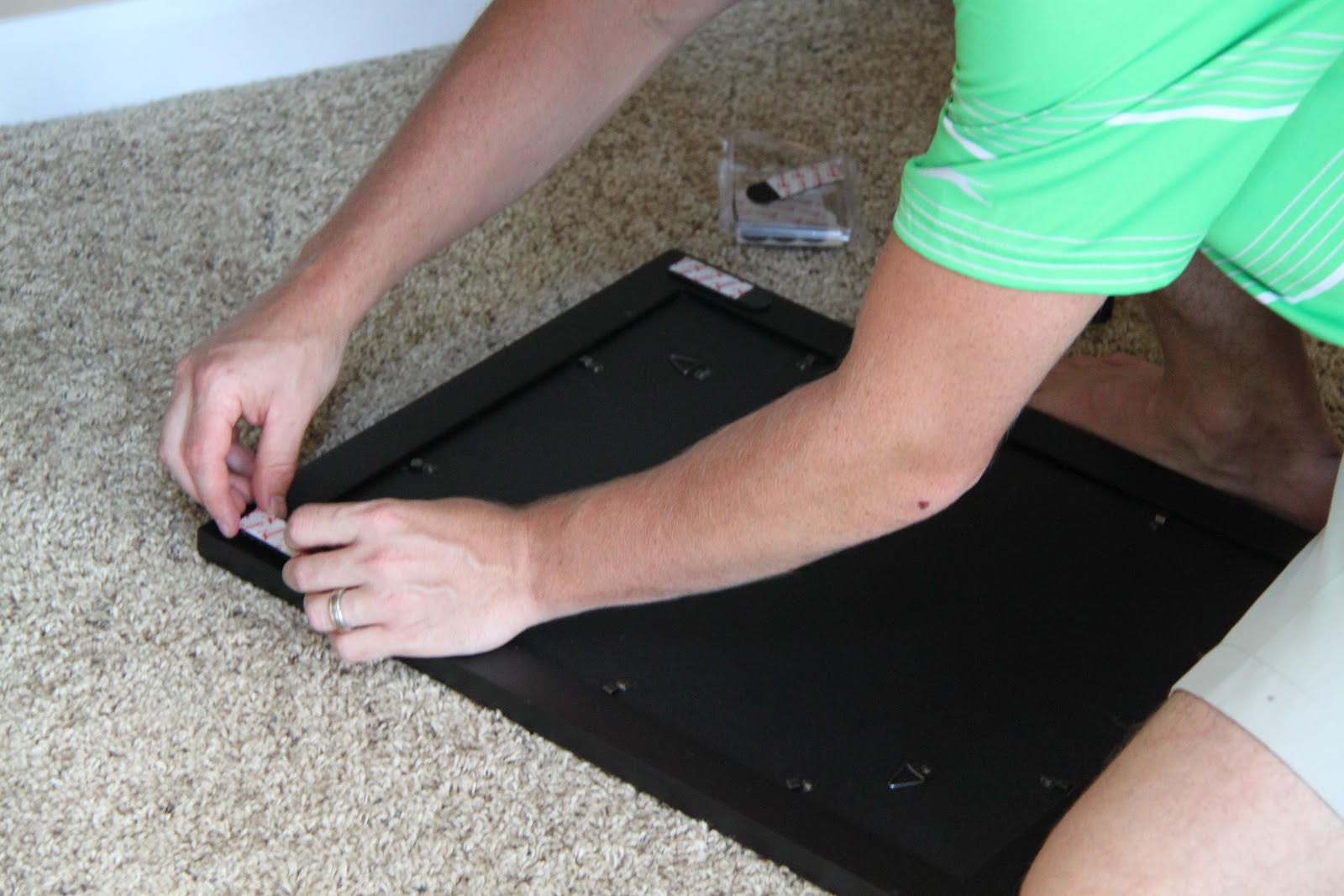 Real Estate Powerful How to use Command Strips