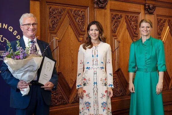 Crown Princess Mary wore a floral print midi dress from Vilshenko. Princess Mary wore Vilshenko Jerry floral print silk dress