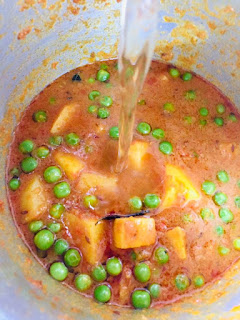 peas-potato-(mutter-aloo)-sabzi-step-2(11)