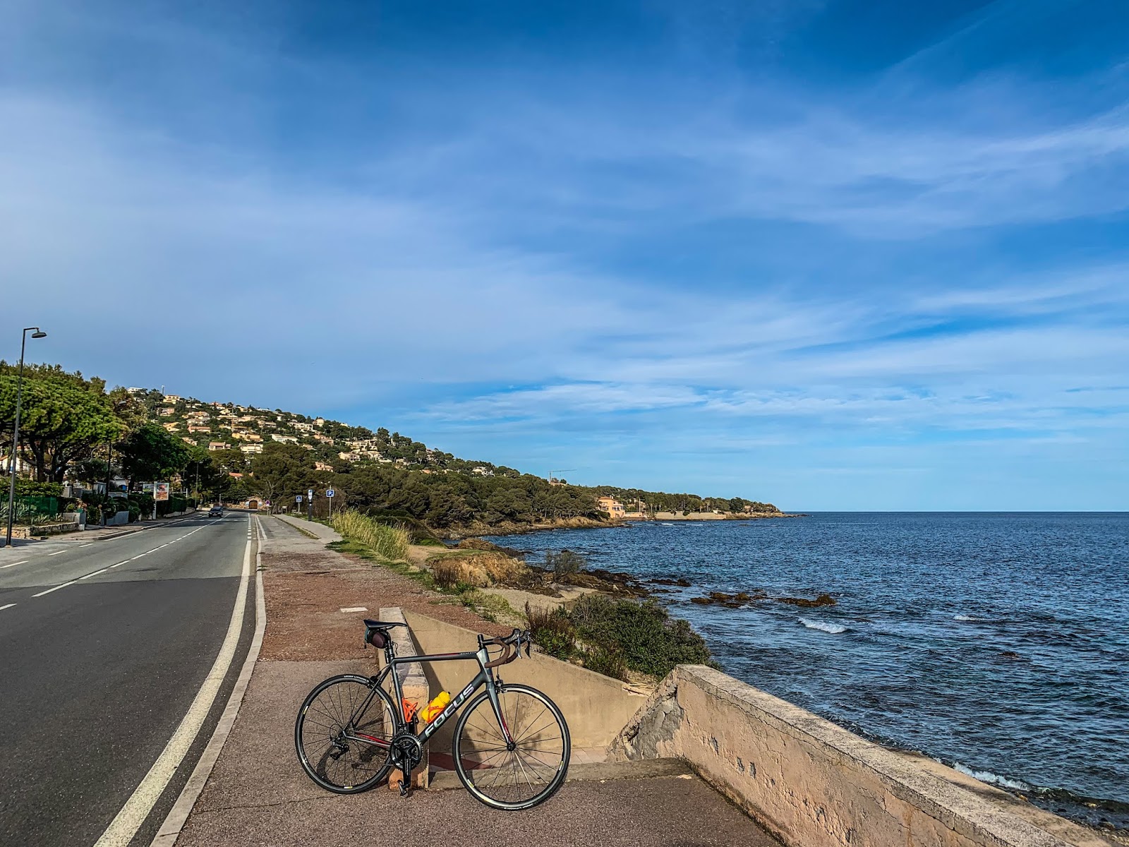 full carbon road bike rental ebike mtb saint maxime saint tropez