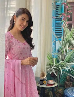 Ayeza Khan Biography