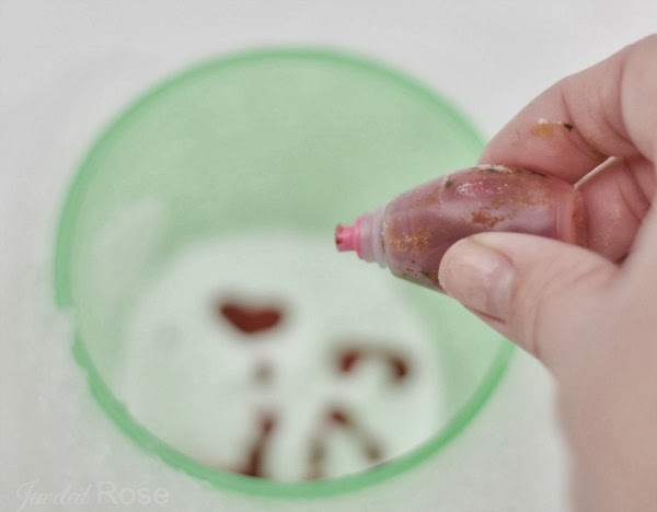 FUN KID SCIENCE: Make a snow volcano! #scienceforkids #winteractivitiesforkids