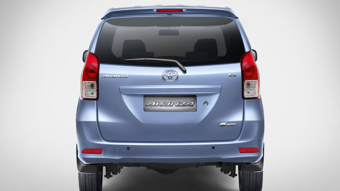 Avanza Baru di Surabaya: Raja Jalanan Tetap Berkuasa? Analisis Komprehensif