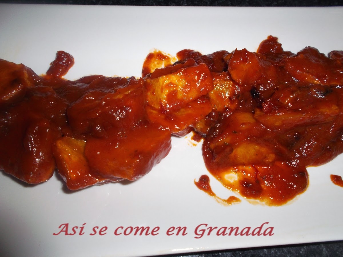 Así se come en Granada. Patatas Bravas {Reto cocinamos con Reina}