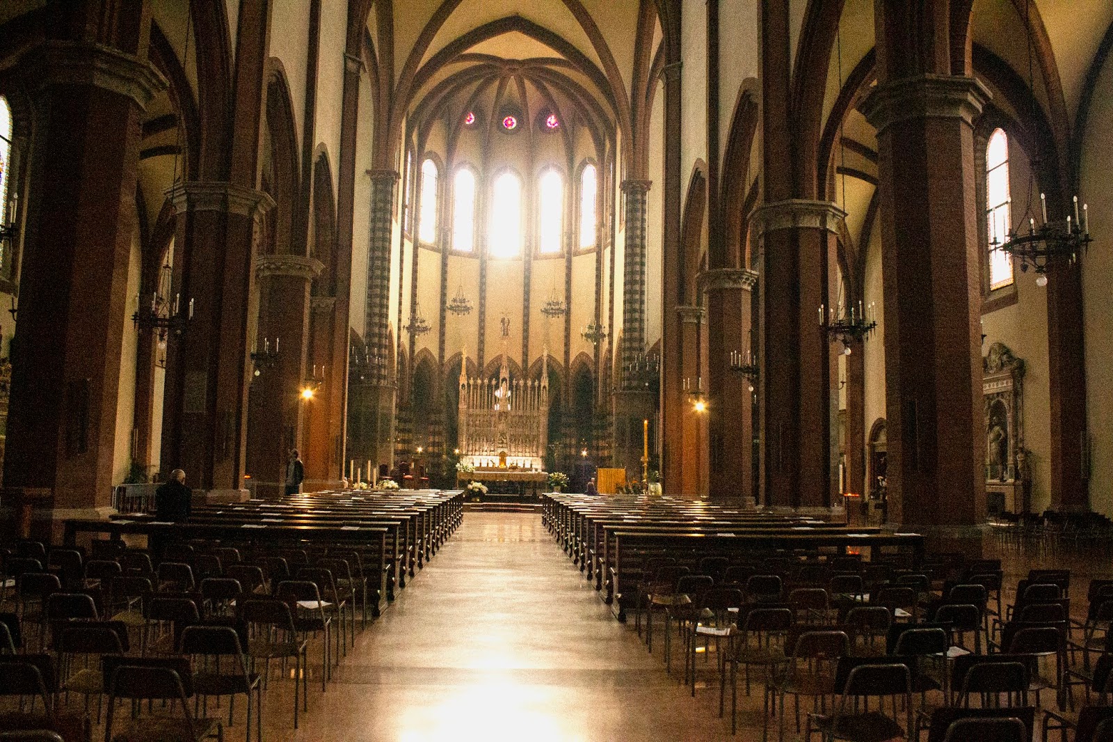 Travels in the 2nd half Visiting Bologna's churches on Easter Sunday