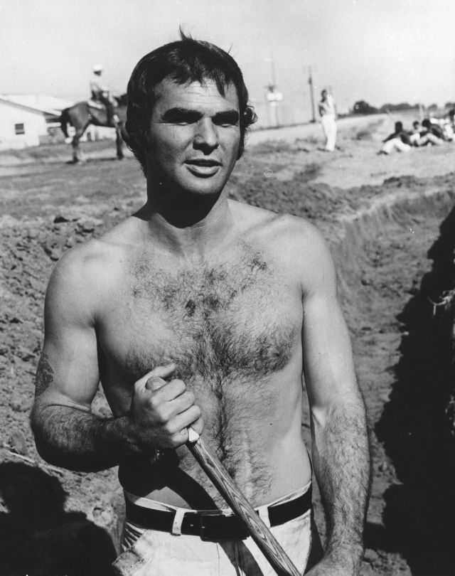 20 Amazing Portraits of a Very Young Burt Reynolds in the 1960s ~ Vintage Everyday