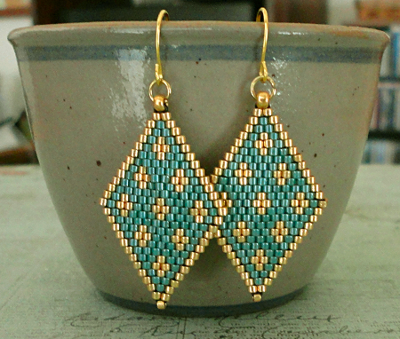 Linda's Crafty Inspirations: Brick Stitch Diamond Earrings #23