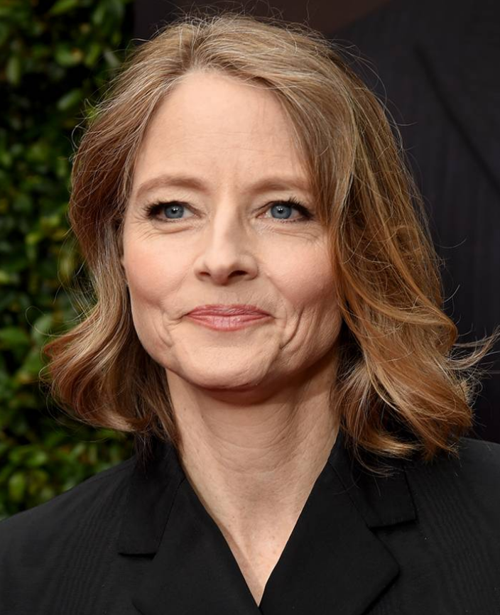 TOP HAIRCUTS FOR WOMEN OVER 50S