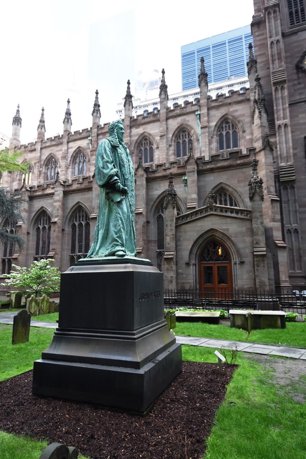 Daytonian in Manhattan: The John Watts Jr. Memorial - Trinity Churchyard