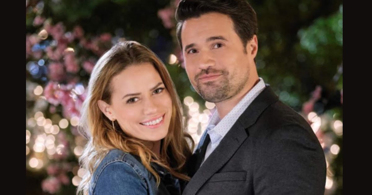 Josh Kelly And Bethany Joy Lenz / Bethany Joy Lenz Archives Us Weekly