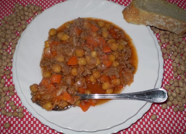grão de bico com carne moída Receita de grão de bico com carne moída