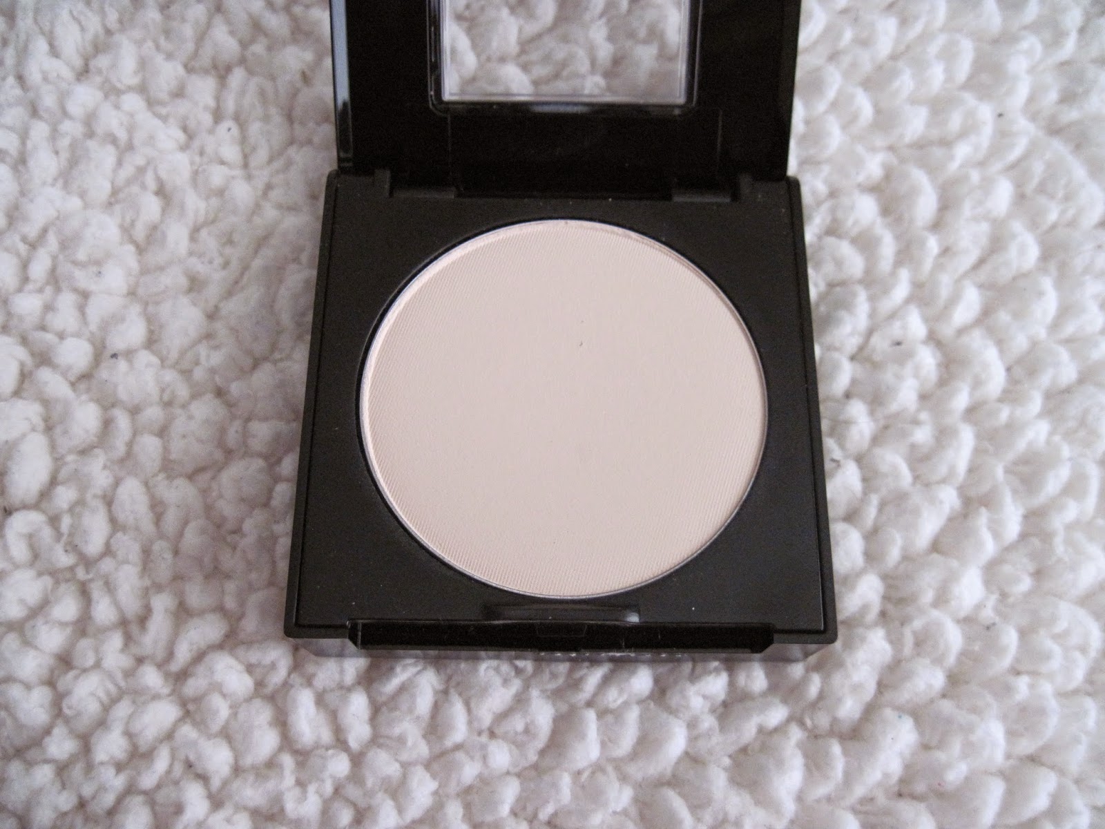 Maybelline Fit Me Matte And Poreless Translucent Powder Review