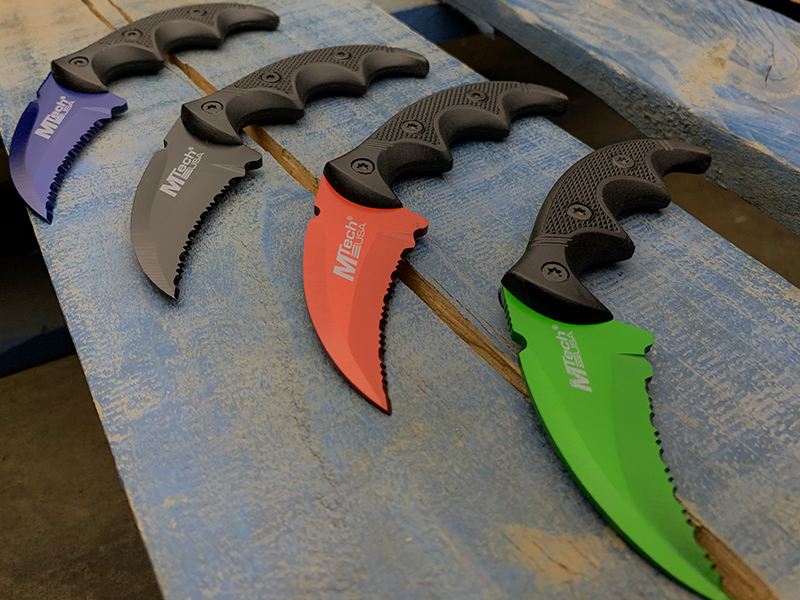 Folding or Fixed Blade Karambit Knife? Pros and Cons of Both Versions
