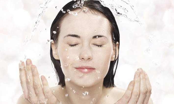 Contrary to common knowledge, washing the face causes skin aging!!