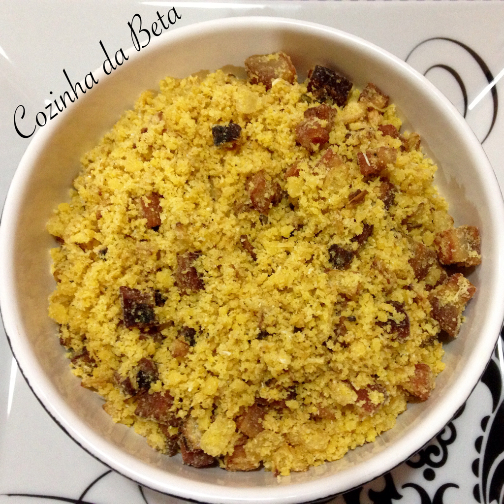 Cozinha da Beta: Farofa de bacon