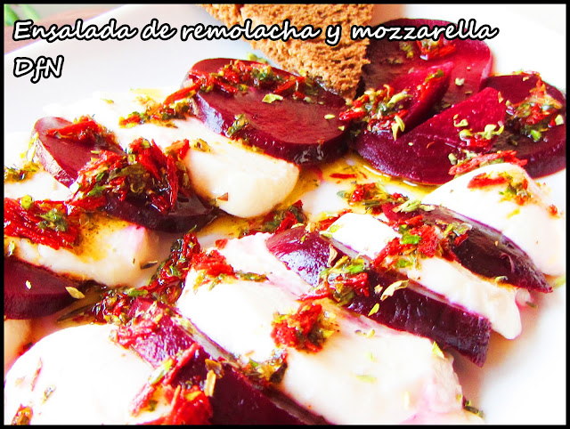  Ensalada de remolacha y mozzarella 