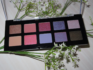 NYX Mystic Petals Midnight Orchid Oogschaduw Palette