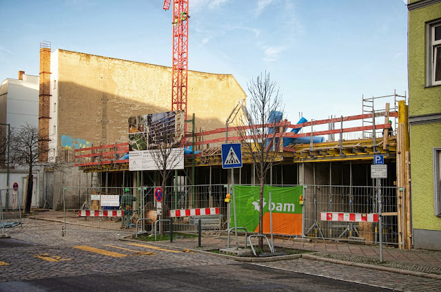 Baustelle Polygongarden, Eigentumswohnungen, Gewerbeeinheiten, Pettenkoferstraße 12-15, 10247 Berlin,  07.01.2014
