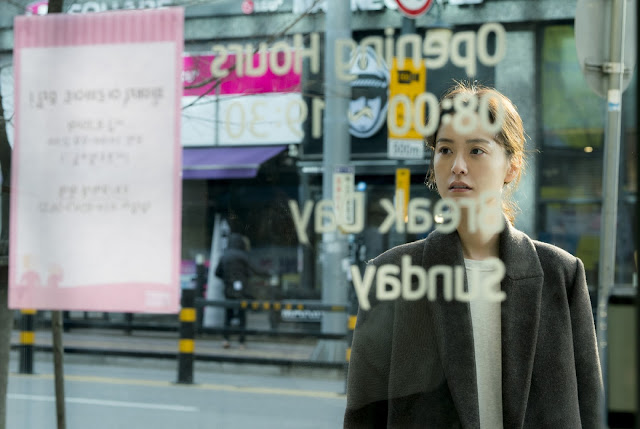 Gong Yoo Dipenuhi Rasa Kepedulian Terhadap Jung Yu Mi Dalam Film Mendatang Kim Ji Young Gong Yoo Dipenuhi Rasa Kepedulian Terhadap Jung Yu Mi Dalam Film Mendatang Kim Ji Young, Born 1982