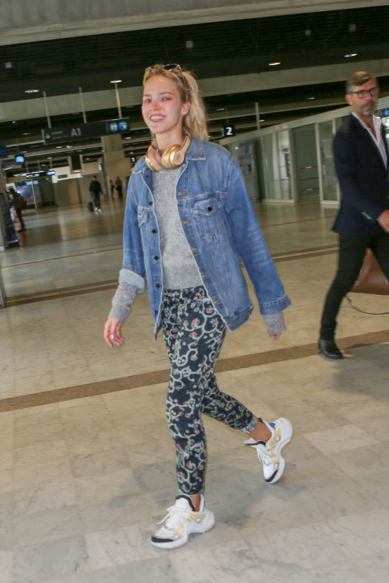Aurora' nın İncileri...: Yıldızlar Geçidi: Sasha Luss