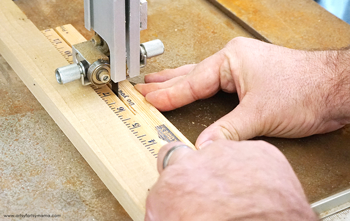 How to make a paracord bracelet jig 