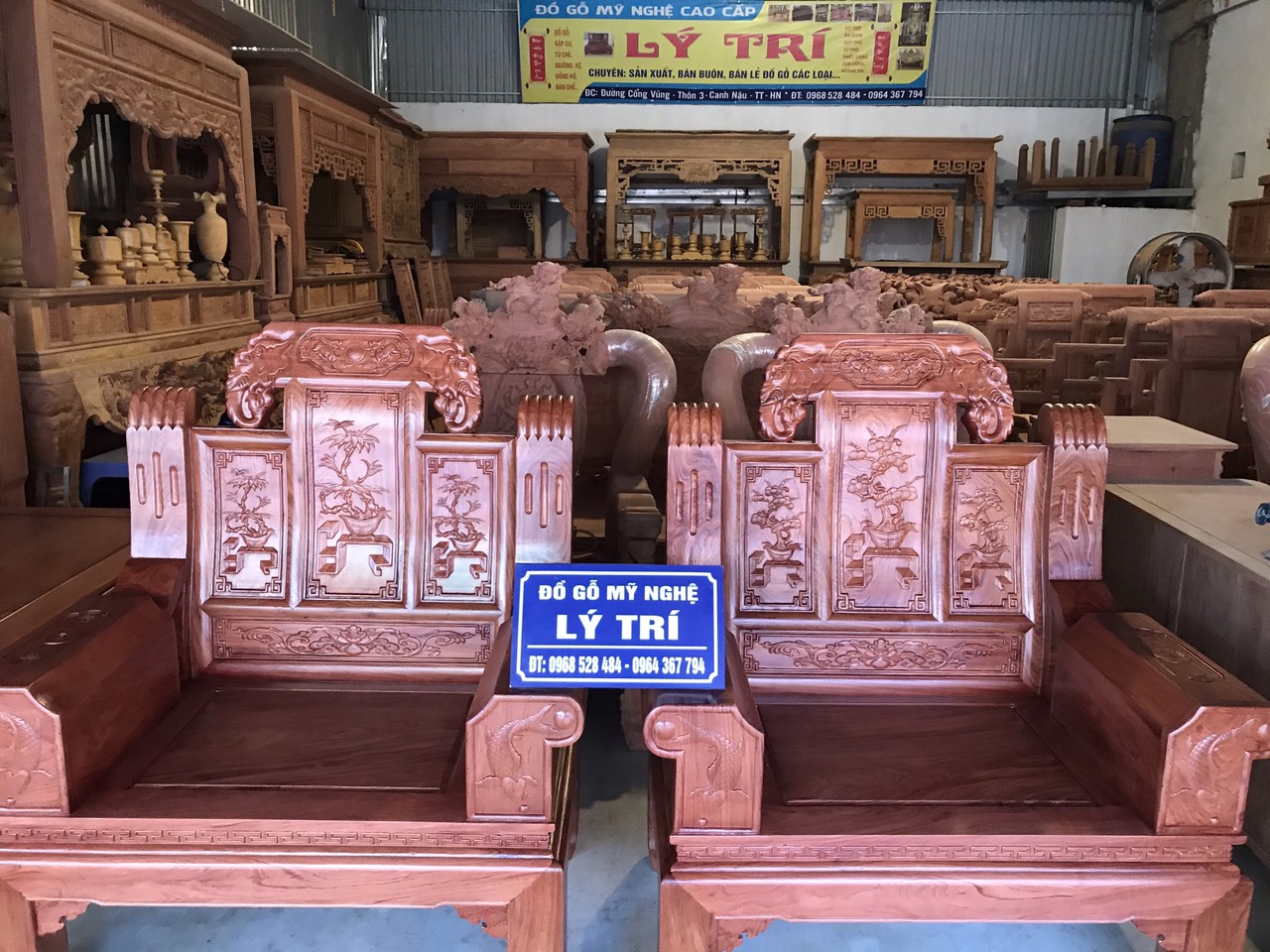 Bộ ghế Như Ý tay hộp tay 12 gỗ hương đá