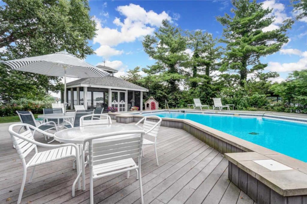 Sweet House Dreams 1900 Buckeye Lake Private Island Home in