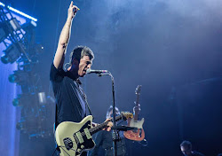 gallagher flying noel birds april wait released return oasis