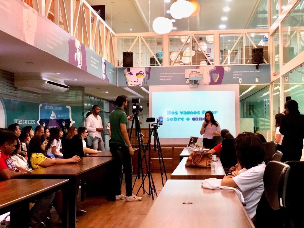 Site voltado para conscientização sobre o câncer é criado por estudantes brasileiros Site voltado para conscientização sobre o câncer é criado por estudantes brasileiros