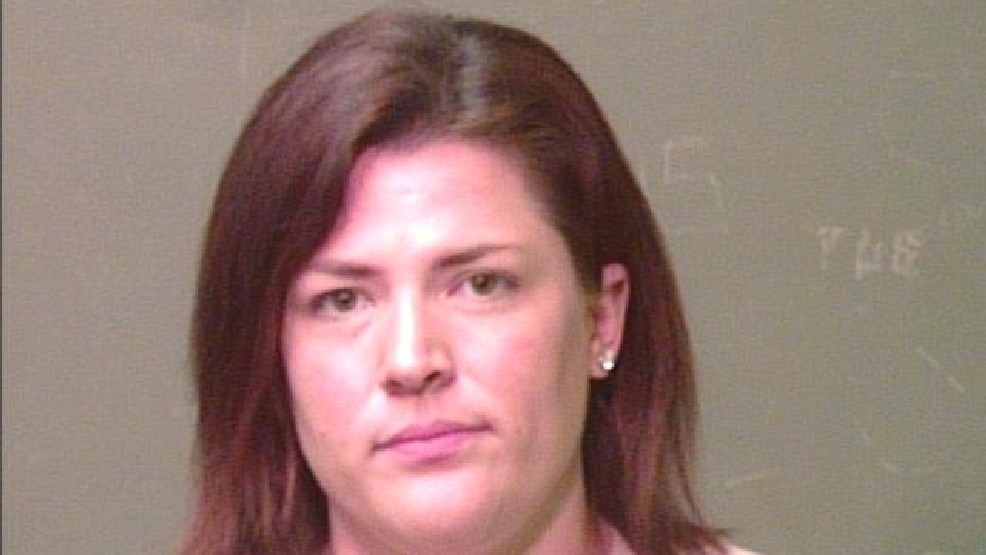 Fifth grade teacher sends student naked pics and sexts. Victoria ...