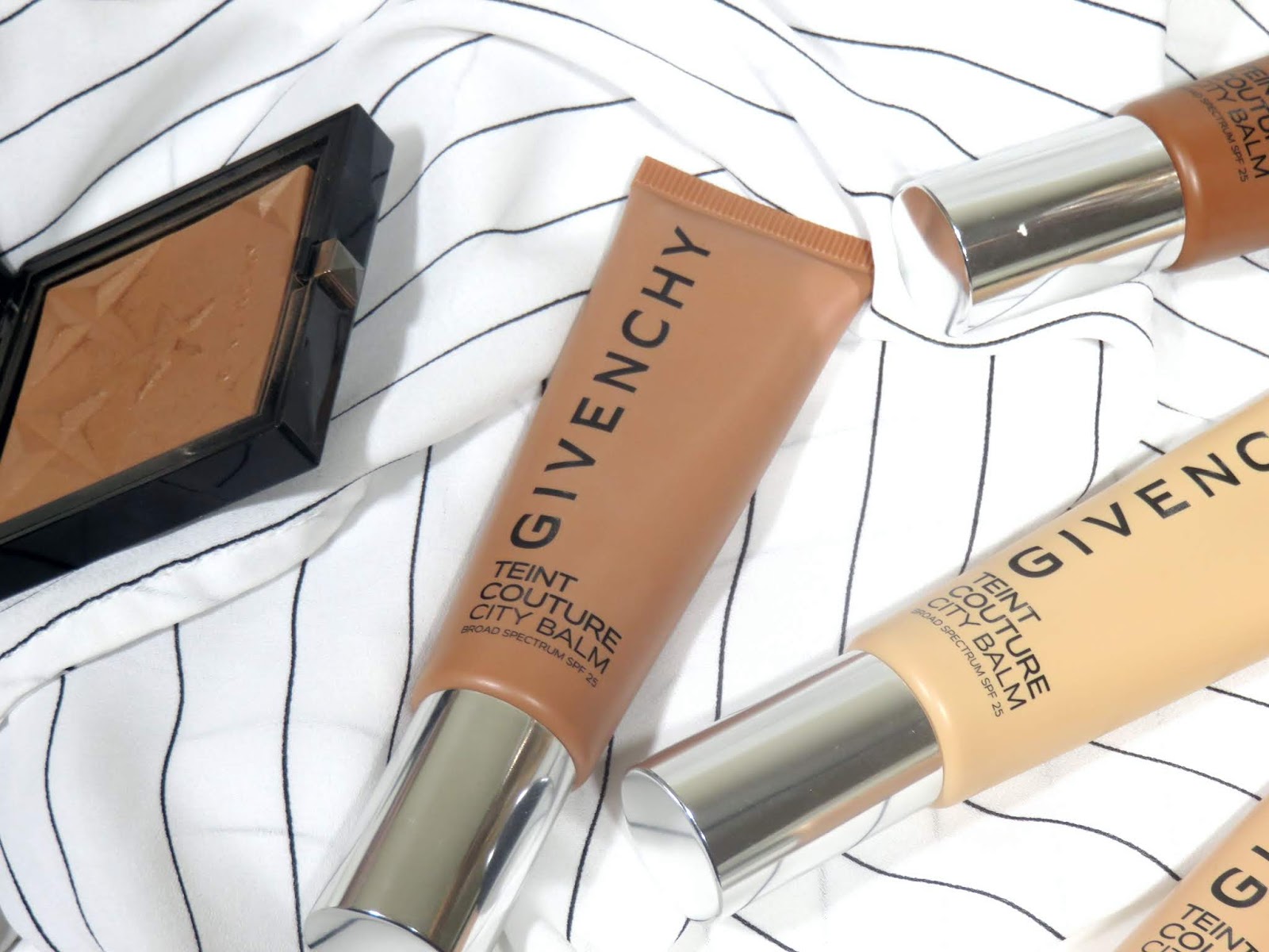  Review Givenchy Teint Couture City Balm Radiant Perfecting Skin