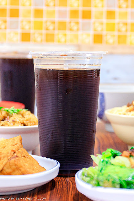 王爺魚翅肉羹,美味魚翅肉羹、炒麵、米糕、爌肉飯與大腸豬血湯,通通只要銅板價!